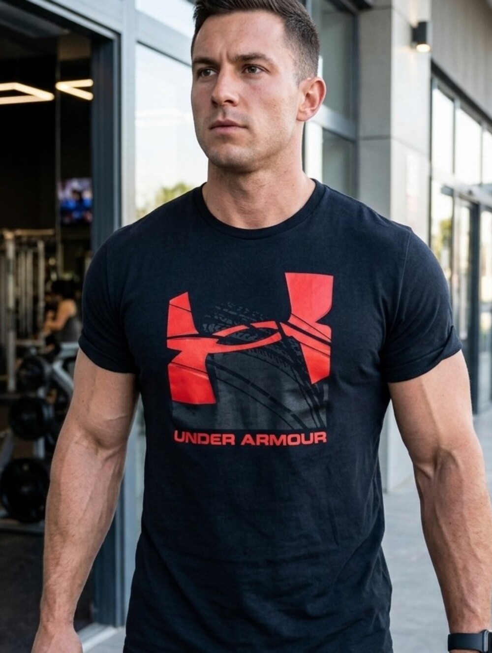 Under⚒Armour HEATGEAR Black Tee with Red UA Logo SZ Medium